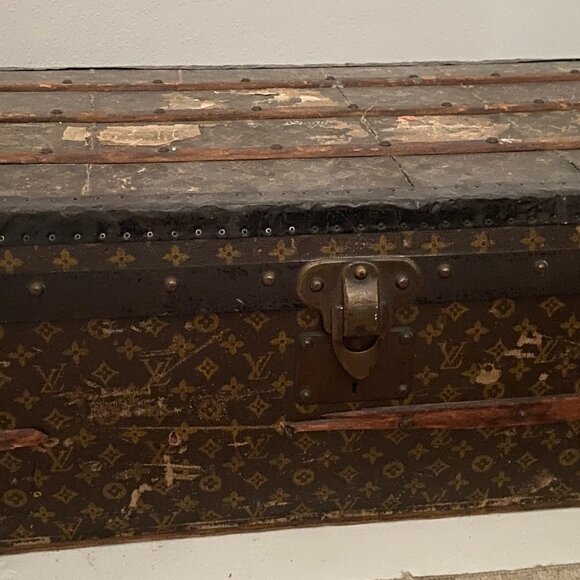 Louis Vuitton Antique Monogram Cotton Canvas Steamer Trunk from 1900-1910 - Picture 13 of 14